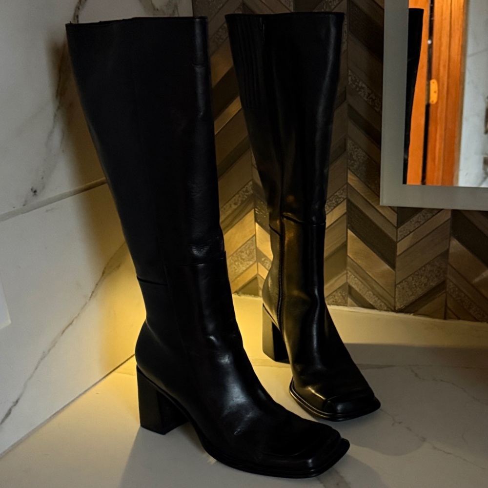 Connie Black Leather Boots - Picture 2 of 7